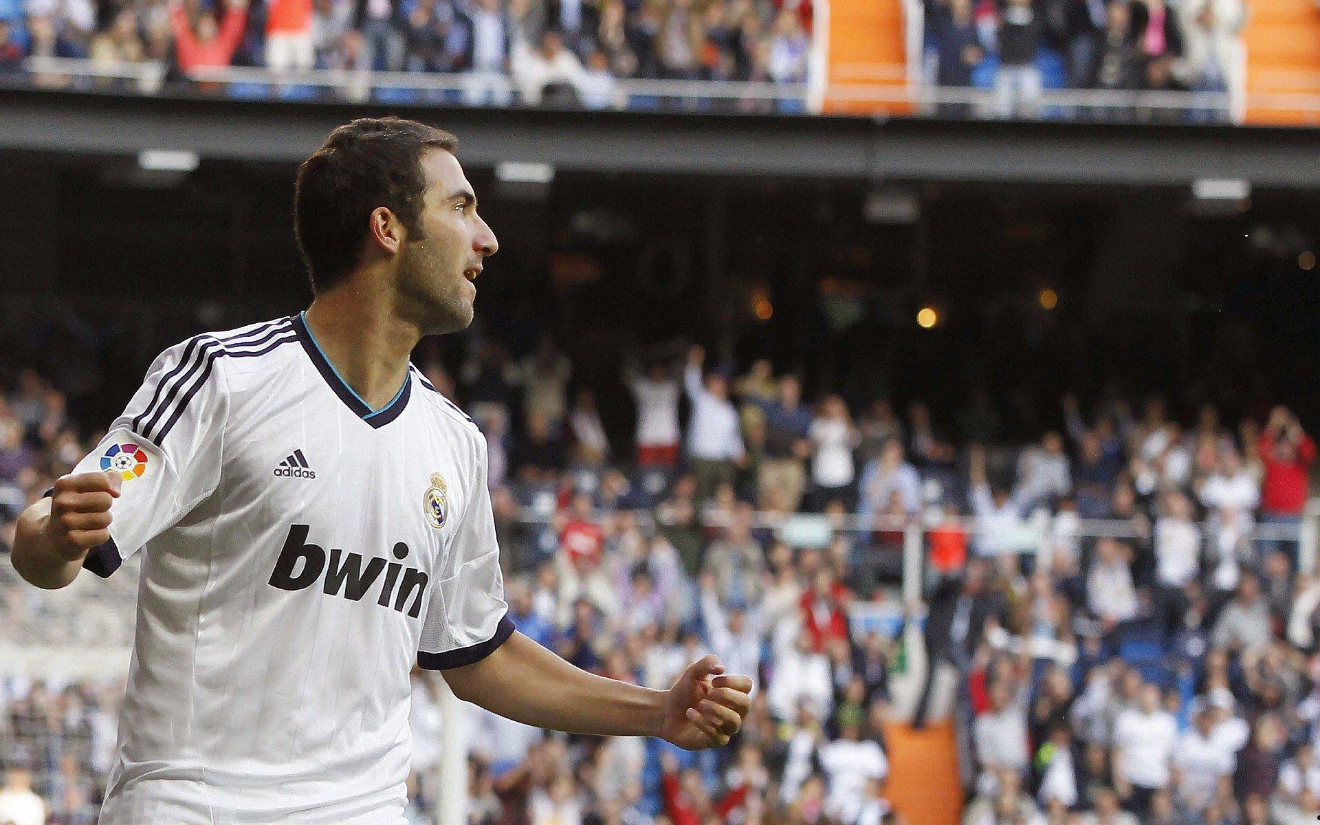 熊猫体育官方平台:足协新政力推本土教练上位 未来舞台已搭就待土帅正名